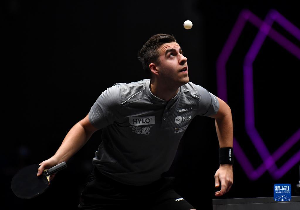 而荷兰队则 而荷兰队则